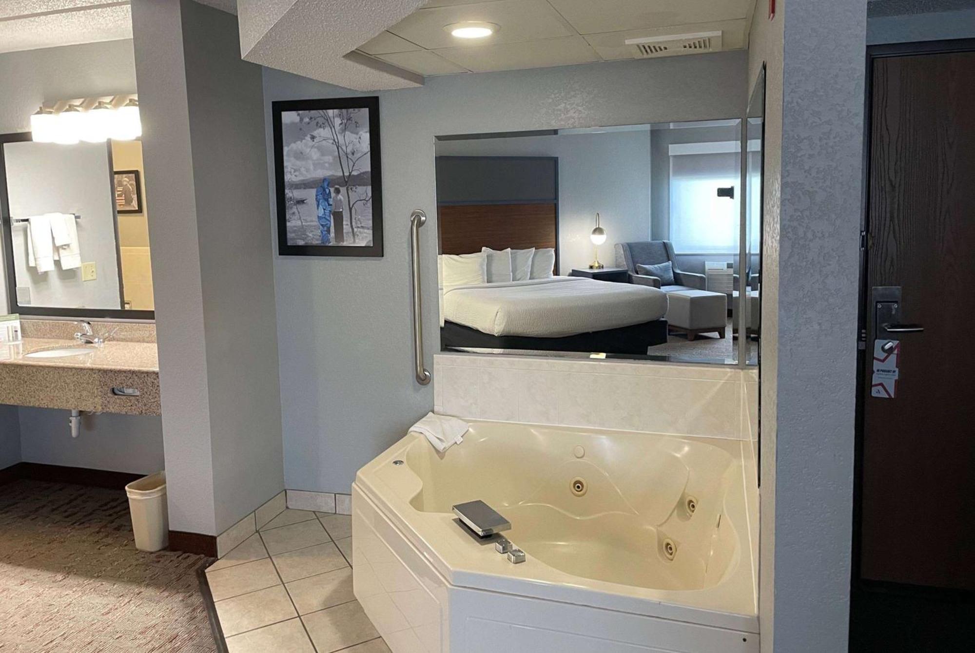 Americinn By Wyndham Ankeny/Des Moines Bagian luar foto